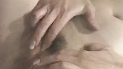 Estrapão lésbico Russo para brazzers vídeos uma rapariga com uma garrafa no rabo