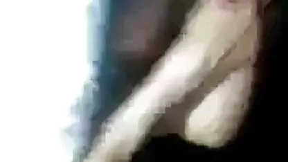 A Adriana Chechik fodeu video transando muito em anal.