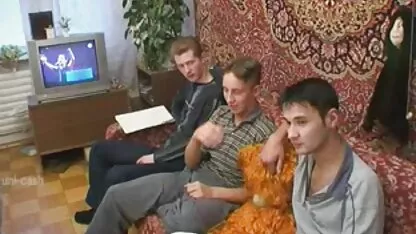 Gay videos de orgia adulto a chupar homosexual de 18 anos Para vídeo caseiro