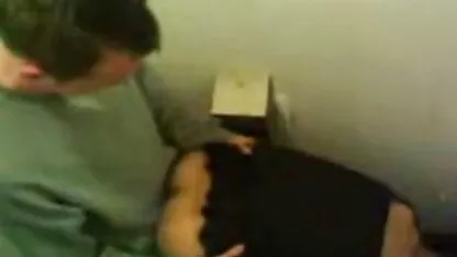 O maricas ameaçou com uma faca e fodeu com um entregador coreana porno de pizzas à bruta.