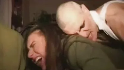 Beleza nua Madison engole um videos ponor membro do buraco na parede