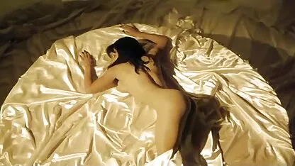 Cona porno hospital luxuosa a abrir pernas e a acariciar-se.