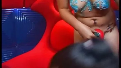 Uma puta xvideos mulher melao super-Boazona embrulhou a falta de um homem na webcam pessoal
