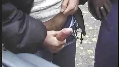 Bailarina russa exibe o xvídeos brasileirinha seu bonito chapéu careca.