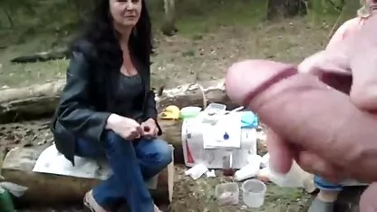O anal incesto Chick perdolite na praia.