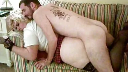 Bate-papo duplo porno indios com a masturbação