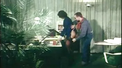 O excêntrico mostra rata e mija videos porno alexandre frota na casa de banho.