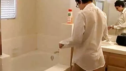 O chefe andava videos caseiros de sexo a comer a nova secretária no escritório.