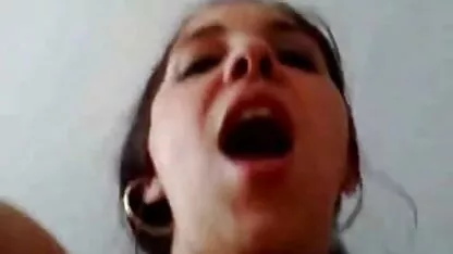As mulheres negras nunca estão satisfeitas a experimentar o orgasmo a jacto da Máquina Do videos de sexo estupro Sexo.