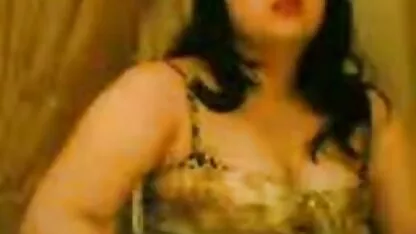 Sexo em grupo vídeo de pornô mulher no ano novo estudante da festa