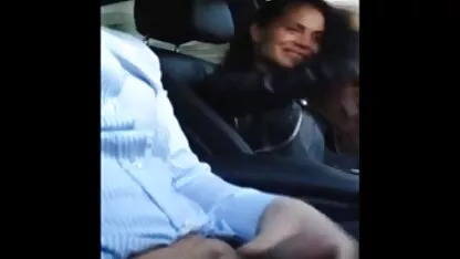 Uma video porno em portugues rapariga nua ao volante de uma série de programas em vídeo chat erótico RuNet