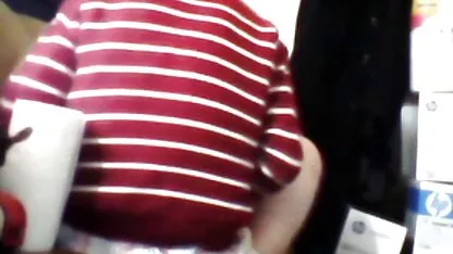Dançarina graciosamente sexo vídeo pornô fodida.