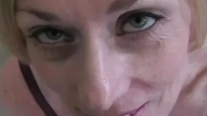 O jovem rebentou video prono grátis com uma mulher mais velha de óculos e veio-se na rata dela.