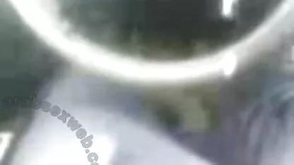 Um velho médico a comer o paciente no recto depois de vídeo transando um broche no exame.