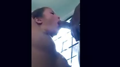 Busty MILF da gravação pessoal Ruskams fumam vídeo pornô anal e fodam pus