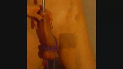 O tipo fode uma mulher em dois buracos o melhor video porno ao mesmo tempo.