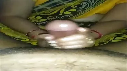 Envia molhados vídeo pornô brasileiro e suculentos pelas raparigas russas