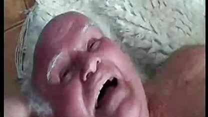 A loira domina e fode um nerd antes da sessão. xvídeos só