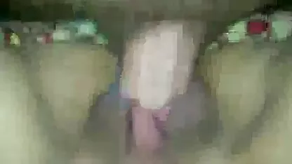 Dois porn prima fetichistas em meias enevoam-se mutuamente com creme doce