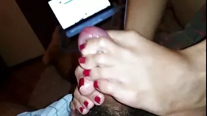 Um rapaz inexperiente fodeu um cancro no rabo de um gay cheio de luxúria. xvídeos kid bengala