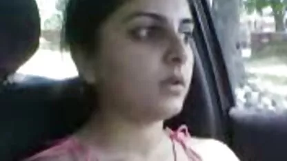 Duas prostitutas videos pornografia decidiram apaziguar um homem desejoso e fazer sexo com elas.